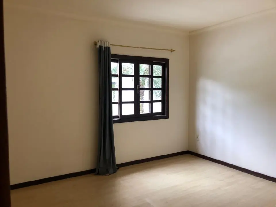 af889e4c-6cbd-485b-869f-937b625a8e82.jpg